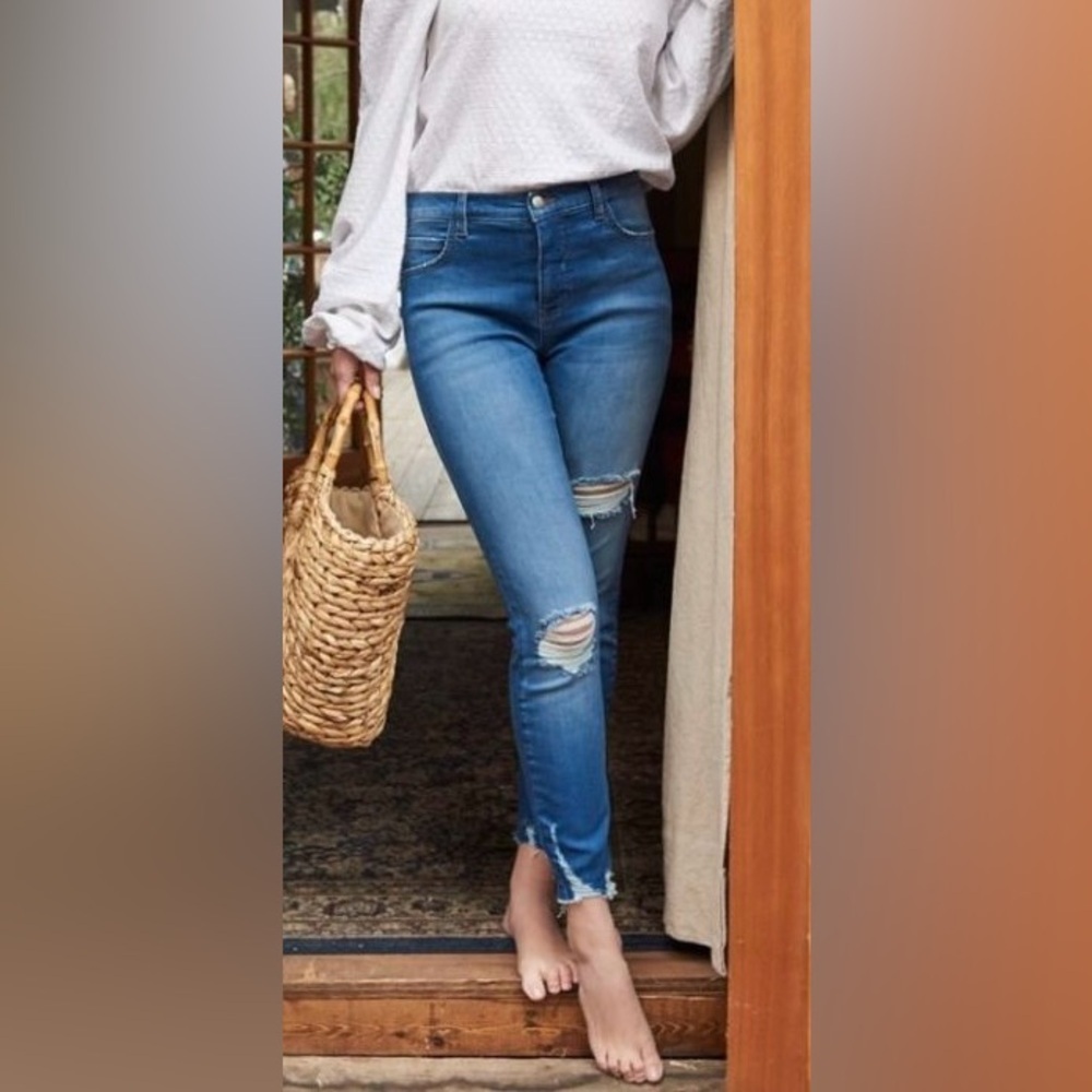 Free People Shark Bite Distressed Ankle Skinny Jeans